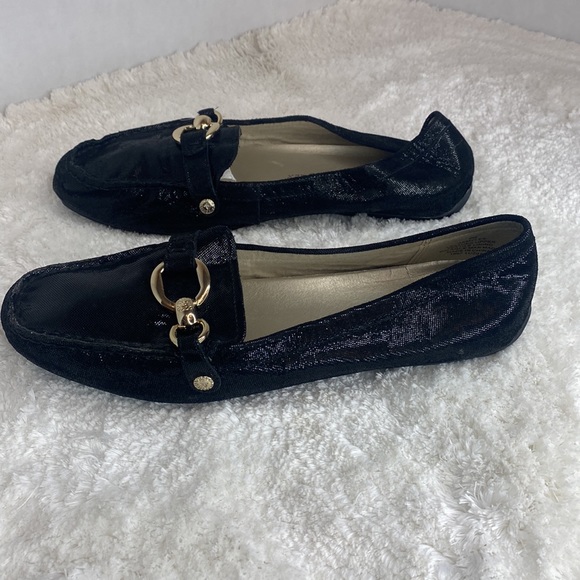 ANNE KLEIN "Myles " Black Snake Skin Loafers Gold Bit 9 - Picture 6 of 10